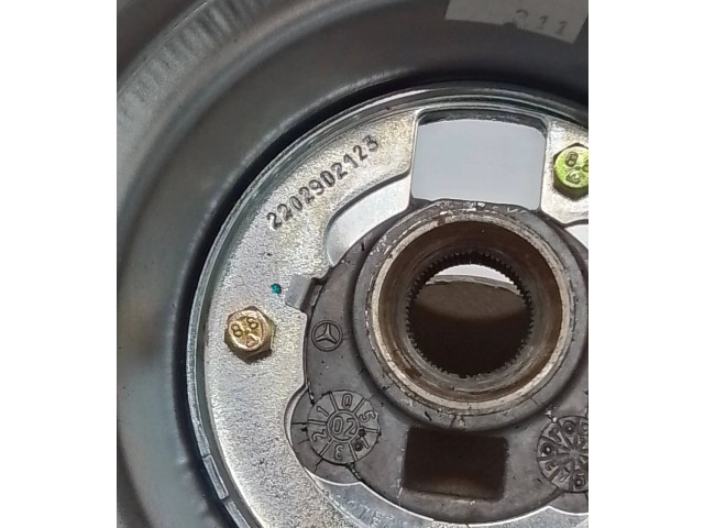 Volant Mercedes-Benz ML W163 2002 2202902123  