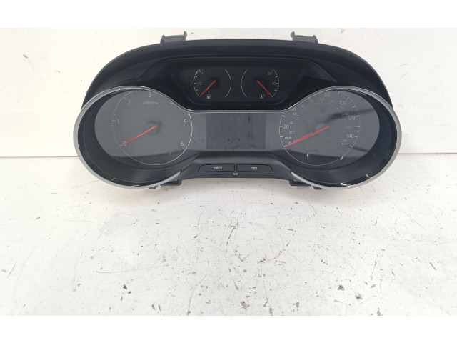 Přístrojová deska  Opel Crossland X 2020 769318600U, 769167680U  