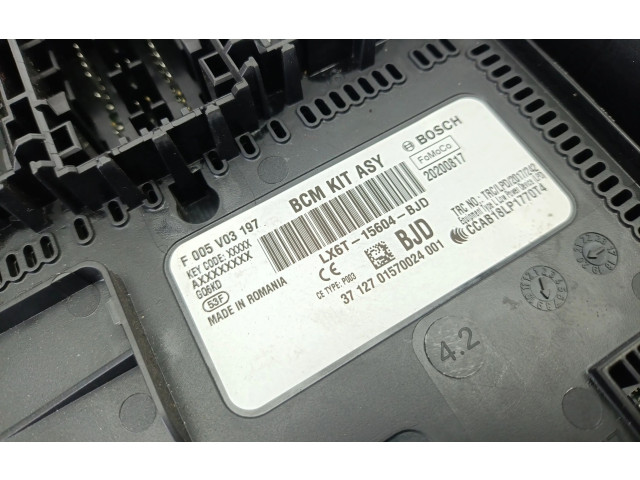 Блок предохранителей LX6T15604BJD   Ford Focus    