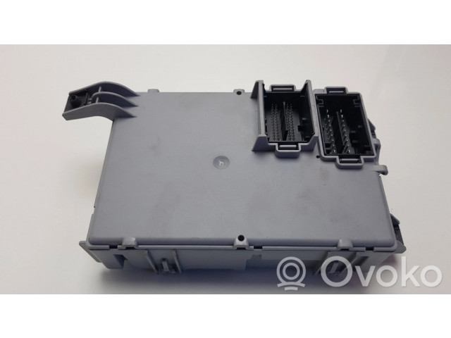 Блок предохранителей  01368892080, 28290405   Citroen Nemo    