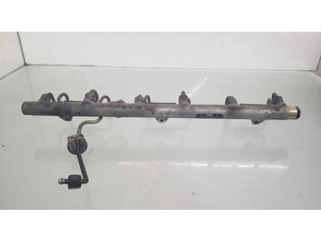 Vstřikovací lišta 0445216002   BMW 5 E39  pro naftový motor 3.0  