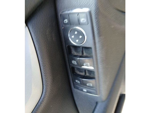 Zpětné zrcátko  Mercedes-Benz C W204 2013  A2048102976, NOABATIBLE  