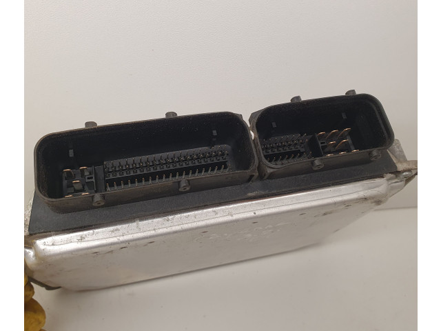 Блок управления двигателем ECU