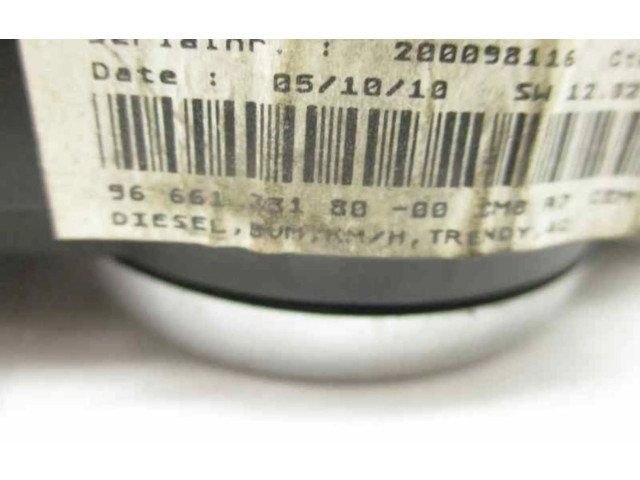 Přístrojová deska  Peugeot 207  9666133180  