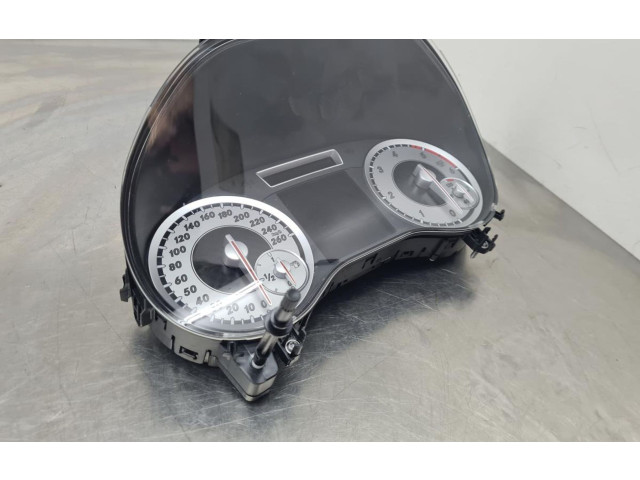 Přístrojová deska  Mercedes-Benz A W176 2015 A1769003303, 0263700338  