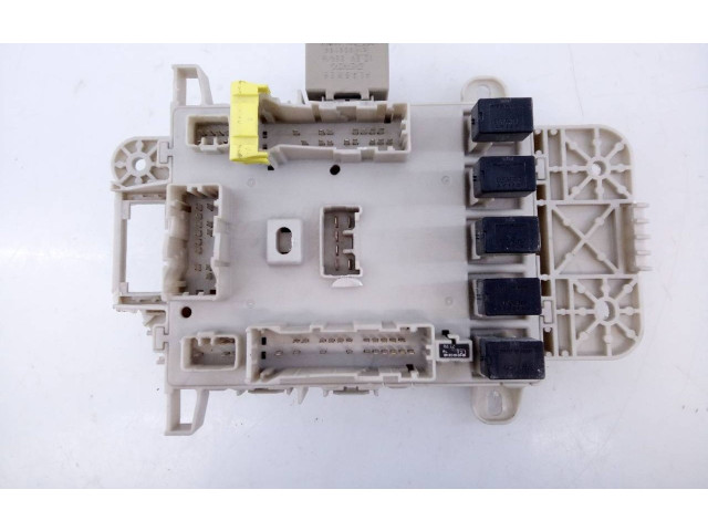 Pojistková skříňka Řídící jednotka BSM 8198050030, 0665004650   Toyota RAV 4 (XA10) 2003