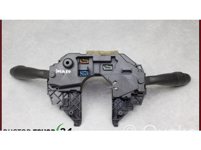 Подрулевой переключатель 96720599XT   Citroen C5