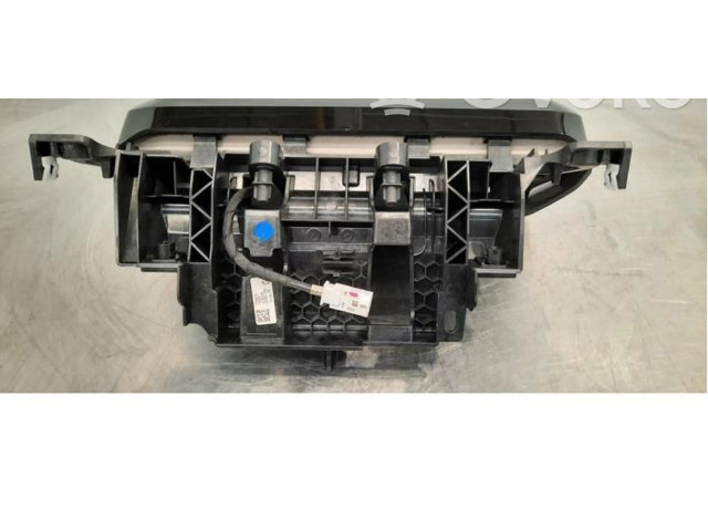 Экран/ дисплей / маленький экран 9838917380    Peugeot 5008 II