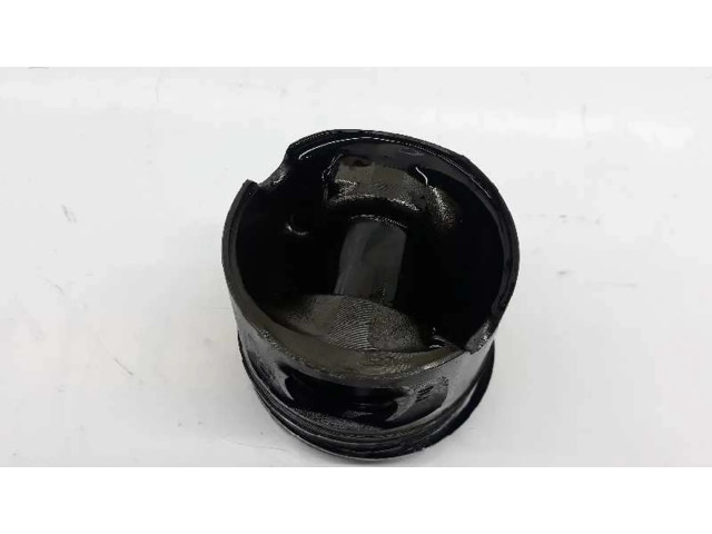 Píst 11257803033   BMW 5 E39   2.0  