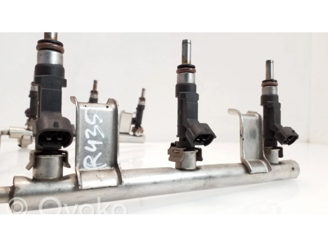 Vstřikovač 06E133551, 06E133681F   Audi A6 S6 C6 4F  pro benzínový / Газ motor 2.4  