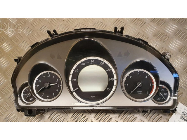 Přístrojová deska  Mercedes-Benz E W212 2010 A2129002010  