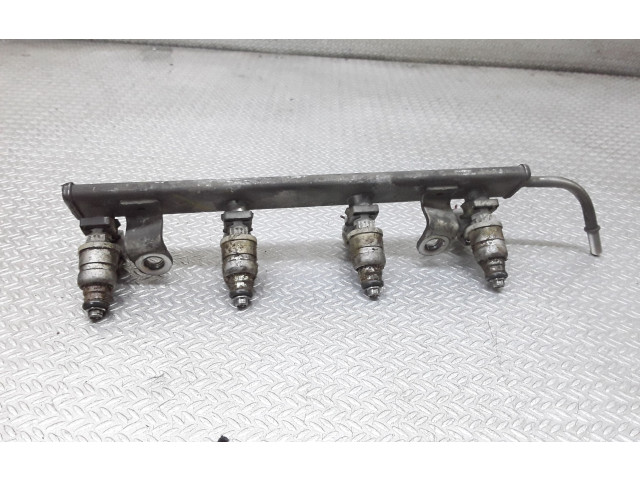 Комплект форсунок MR988977    Mitsubishi Colt   