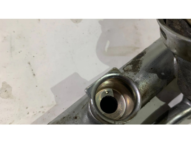 Vstřikovací lišta 04891337   Mini One - Cooper R50 - 53  pro benzínový motor 2.0  