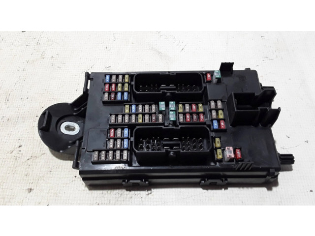 Блок предохранителей 32315317   Volvo XC60    