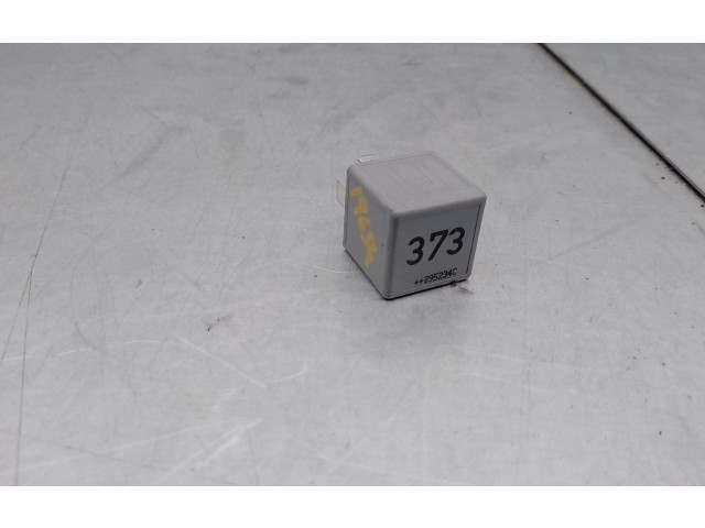 Блок предохранителей 8D0951253A   Seat Exeo (3R)    