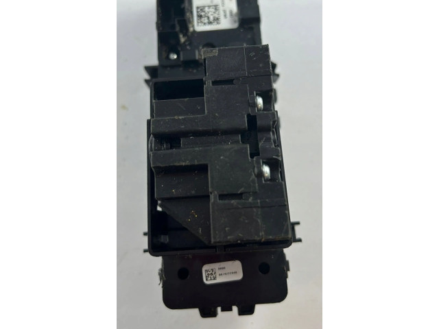 Селектор переключения передач 8YG713059A    Audi A3 8Y   