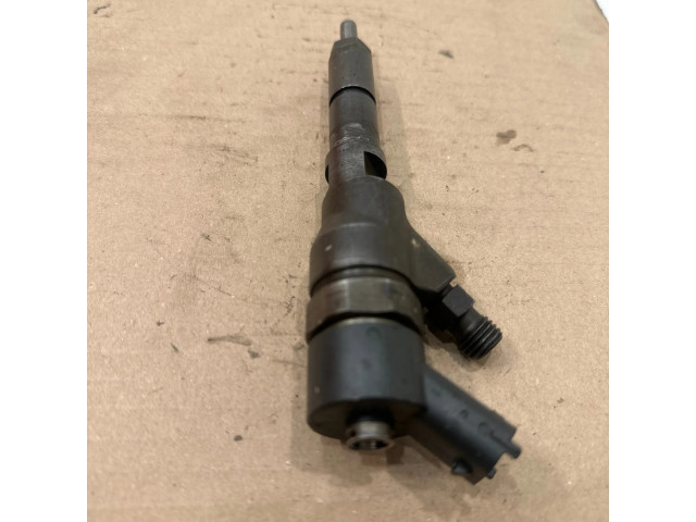 Vstřikovač 0445110076   Peugeot 406  pro naftový motor 2.0  