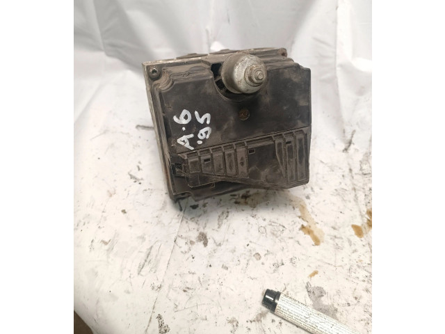 Jednotka ABS 8d0614111   Audi A6 S6 C4 4A 1995