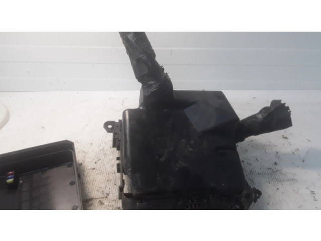 Блок предохранителей PR07400000, PR06102000   Citroen C-Crosser    