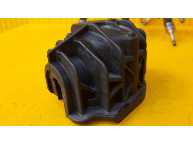 Vstřikovací lišta 8665633, 8483903   BMW 1 F40  pro benzínový motor 2.0  