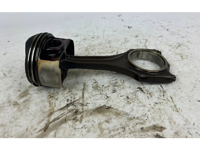 Píst R6EH   Audi A6 S6 C7 4G    Ctu 
