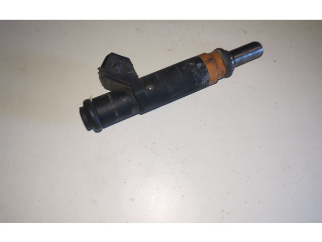 Форсунка 7506924    BMW 7 E65 E66 для бензинового двигателя  4.4