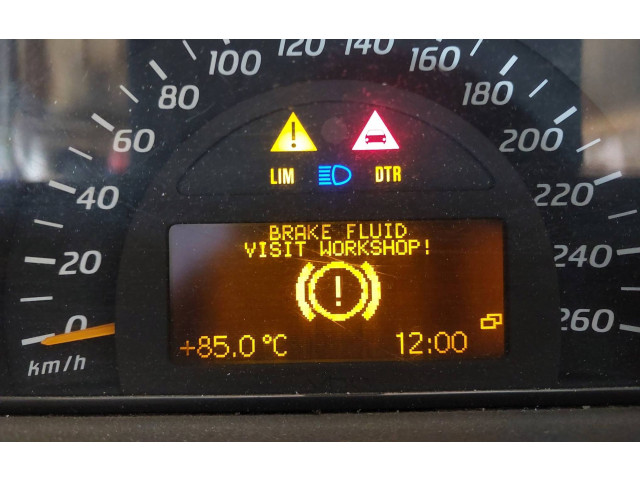 Přístrojová deska  Mercedes-Benz C W203 2002 A2035404511, 110080169005  