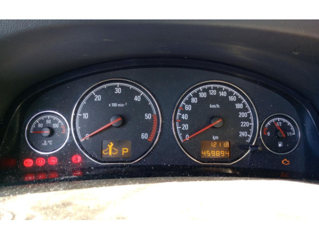Панель приборов    Opel Signum       