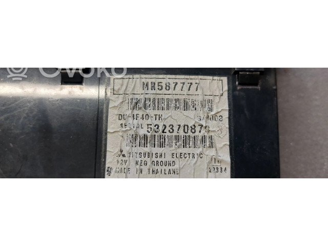 Дисплей    MR587777   Mitsubishi Colt CZ3