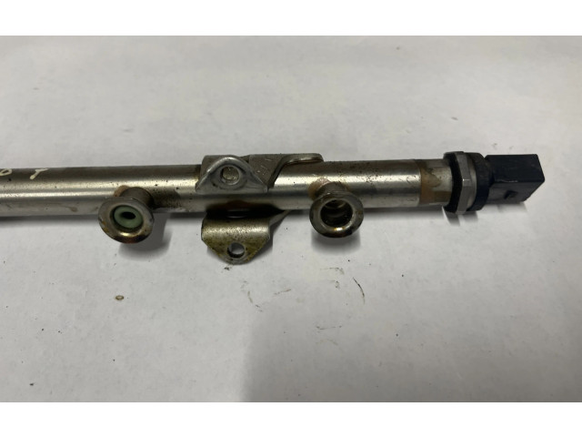 Vstřikovací lišta 06L133317, 160142026   Audi A3 S3 8V  pro benzínový motor 2.0  