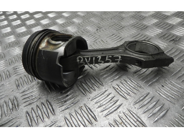Píst STP   BMW 6 F12 F13  pro naftový motor 3.0  
