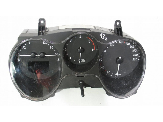 Панель приборов 5P0920823C   Seat Toledo III (5P)       