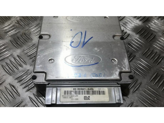 Блок управления двигателя 92fb12a650eb, 92fb-12a650-eb  b5vf031gd   Ford Fiesta