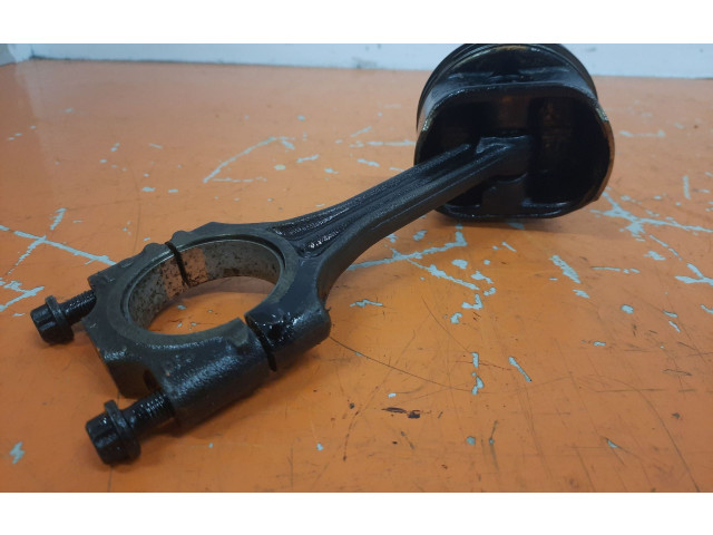  Поршень  076162, 076162  Volkswagen Fox  