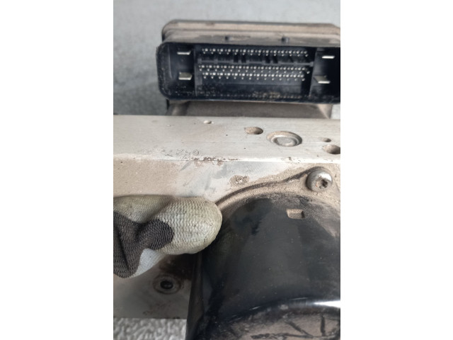 Jednotka ABS    Volvo S40, V40 2002