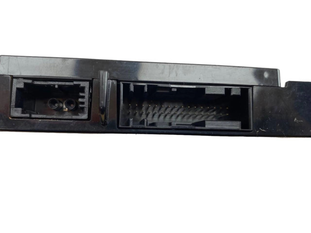 Блок управления 31350022AA, 31337017AA   Volvo S40