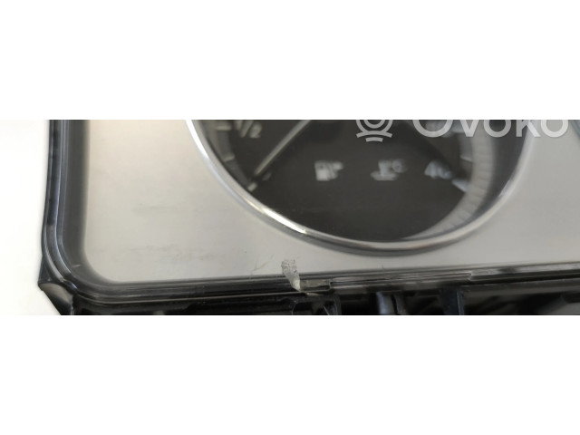 Přístrojová deska  Mercedes-Benz C W204 2010 A2049002105, 2049002105  