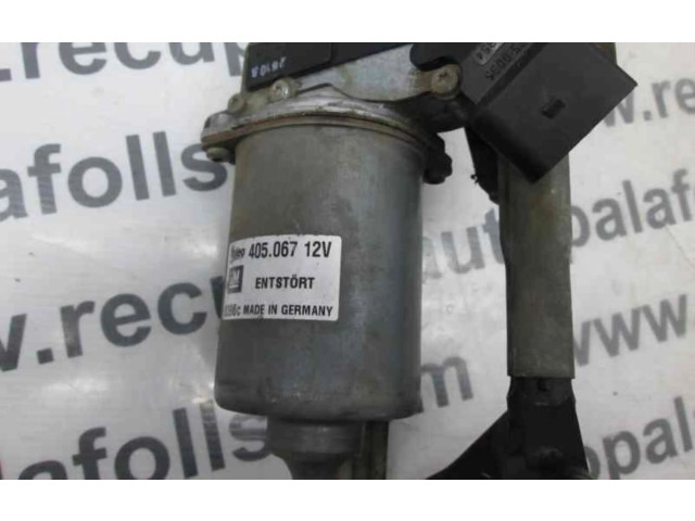 Volant Opel Corsa D  13182340  