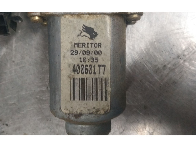 Přístrojová deska  Nissan Almera N16 2000 400601T7  