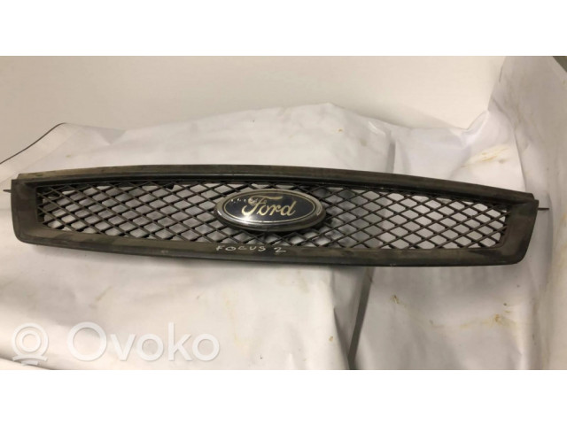 Передняя решётка Ford Focus 2004-2010 года 4m518c436ad      