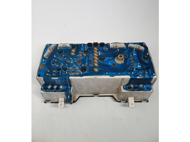 Панель приборов 8310095P39, 69160-210   Toyota Hiace (H50, H60, H70)       