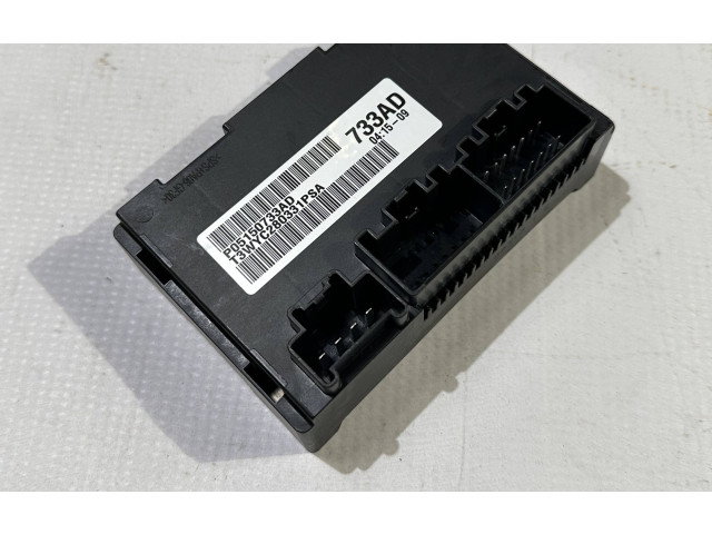 Блок управления коробкой передач 05150733AD   Jeep Grand Cherokee