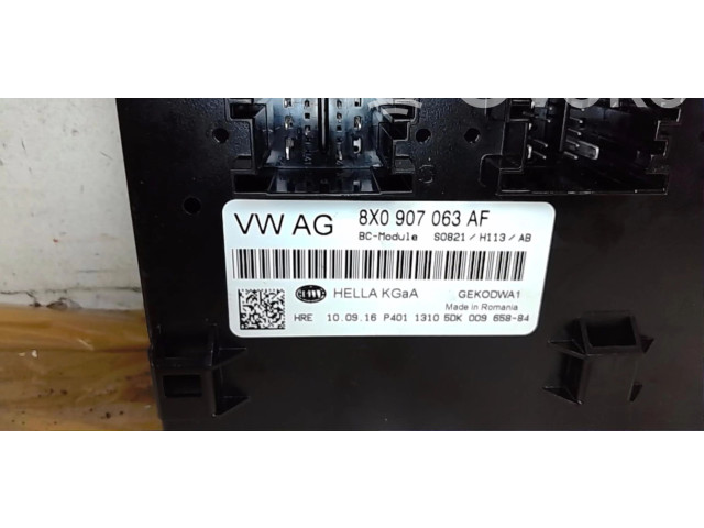 Модуль управления BSM 8X0907063R   Audi A1    