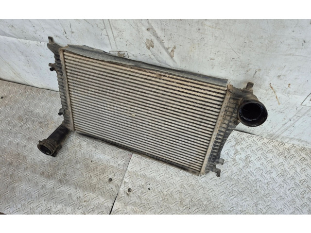Интеркулер  1K0145803F   Volkswagen Caddy 