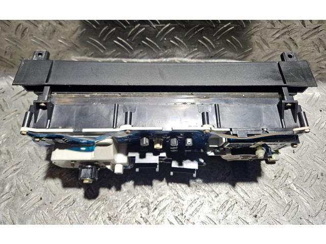 Панель приборов 857919105, 81117434   Audi 80 90 B2       