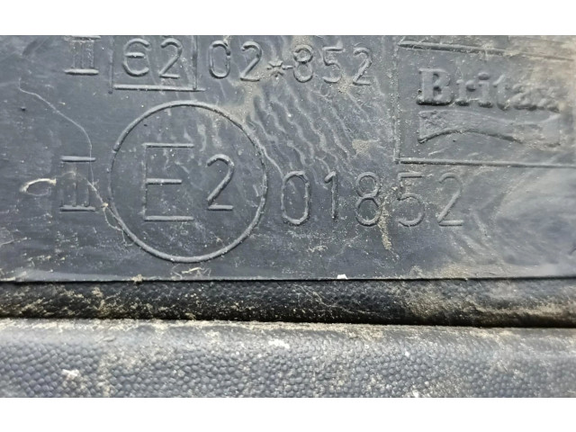 Zpětné zrcátko  Peugeot 106   E201852  