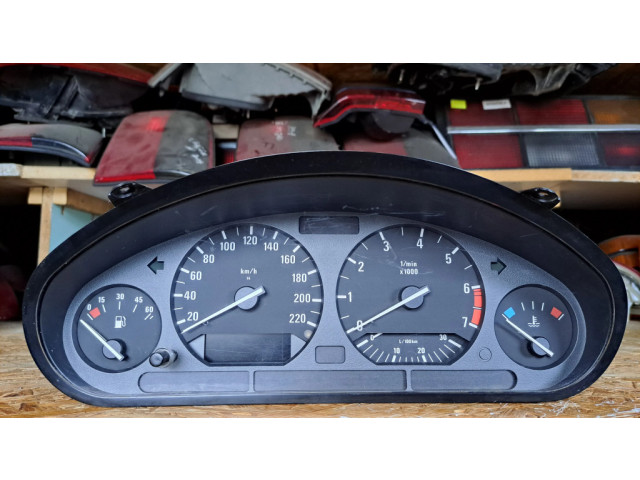 Přístrojová deska  BMW 3 E36 1999 62118361209, 8361209  