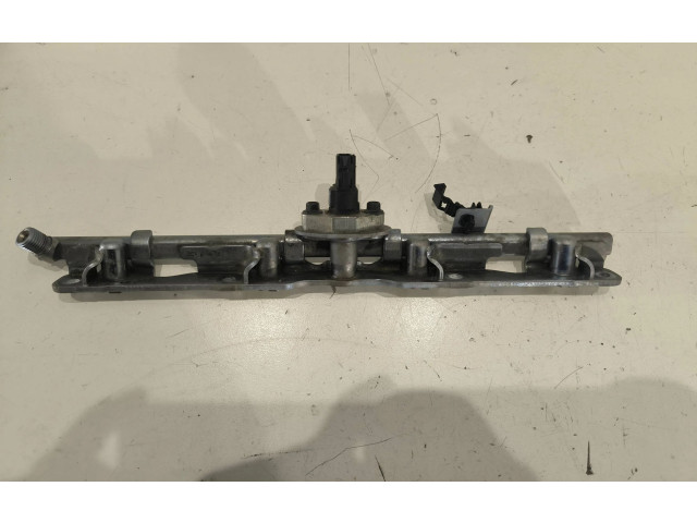 Vstřikovací lišta 8945833030, 20c2413393b   Toyota RAV 4 (XA50)     