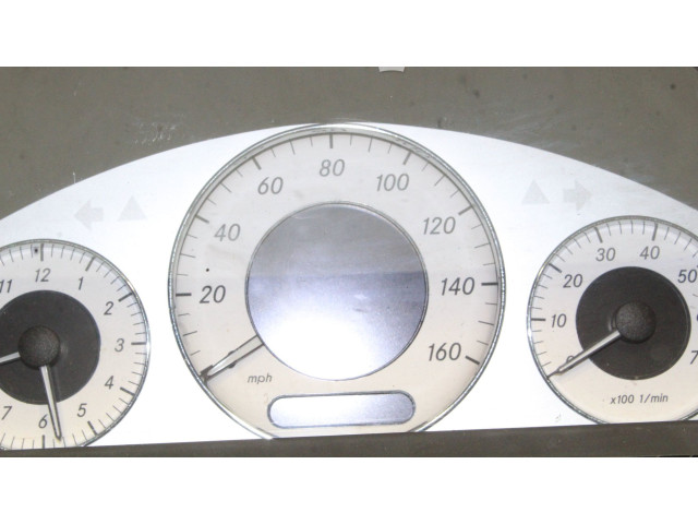 Přístrojová deska  Mercedes-Benz CLK A209 C209 2005 A2095409811  