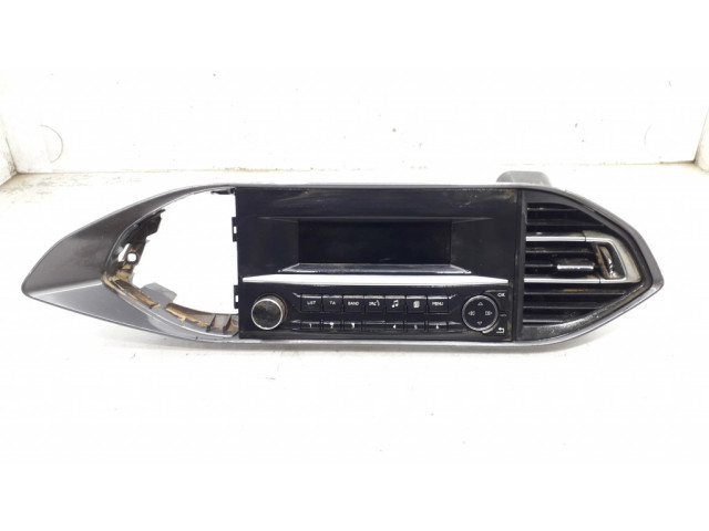 Дисплей    9812067580   Peugeot 308